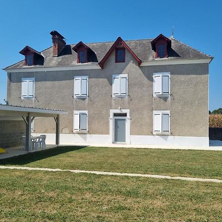 Chez Cedric Et Melissa Maison Lou Milhoc En Bearn Os-Marsillon Exterior foto